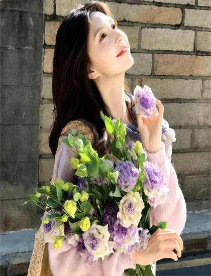 老公亲我下面说很骚的味该怎么办_99中文网_女生称遭老师侵犯后被塞红包